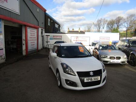 SUZUKI SWIFT 1.6 Sport 