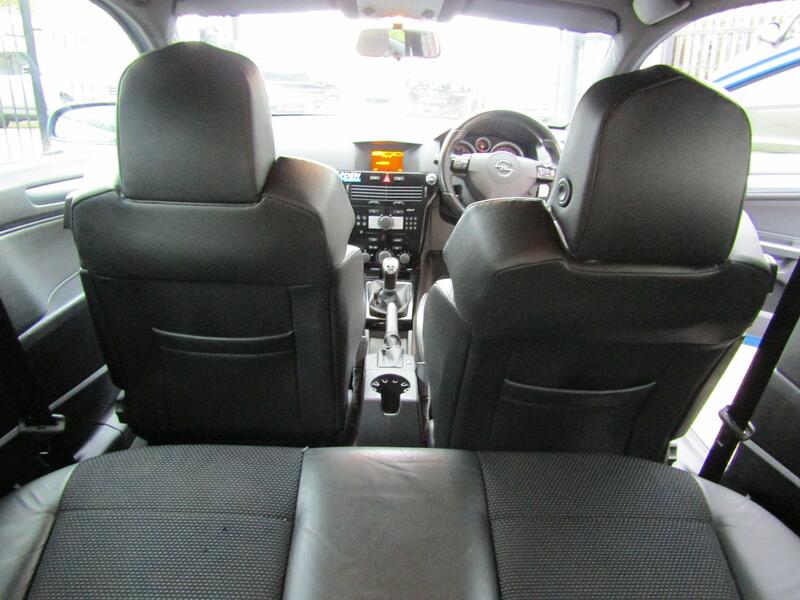 VAUXHALL ASTRA