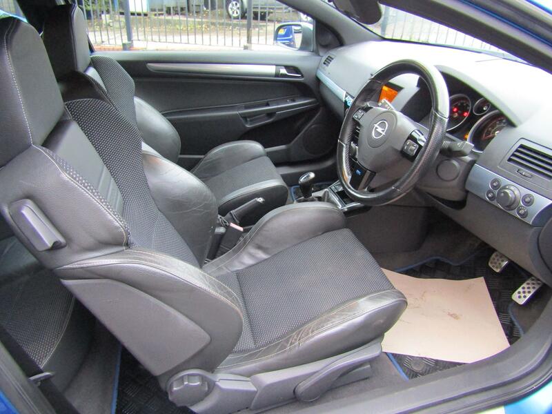 VAUXHALL ASTRA