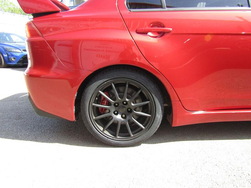 MITSUBISHI LANCER