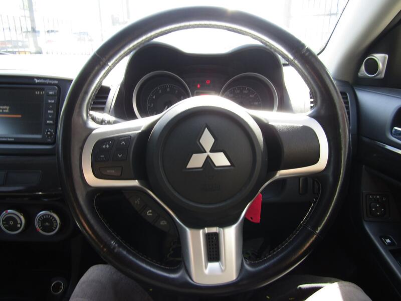 MITSUBISHI LANCER