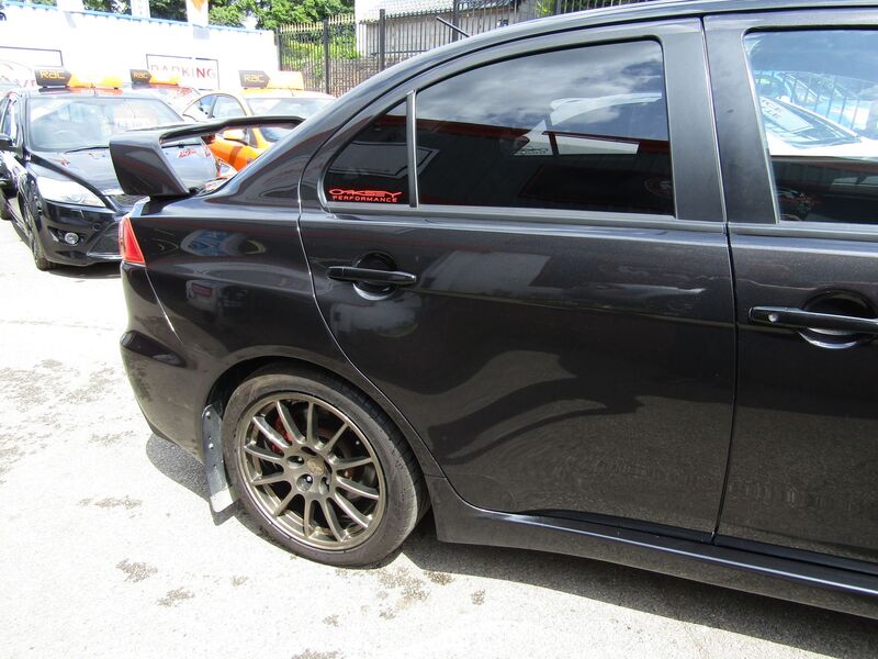 MITSUBISHI LANCER