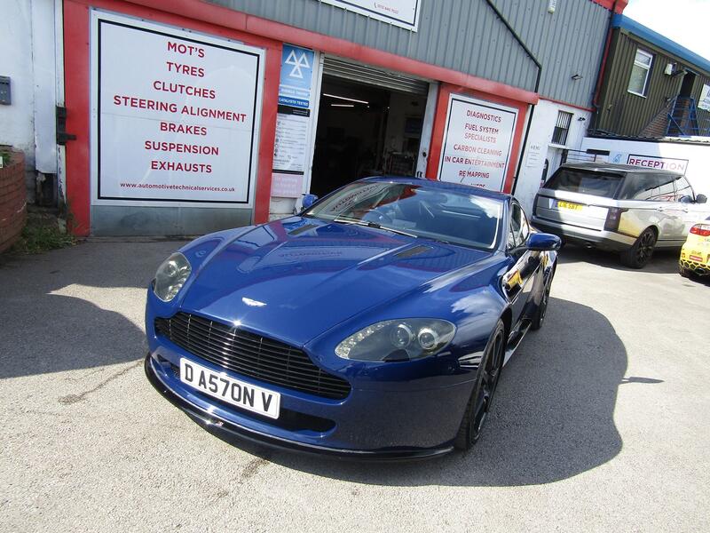 ASTON MARTIN VANTAGE